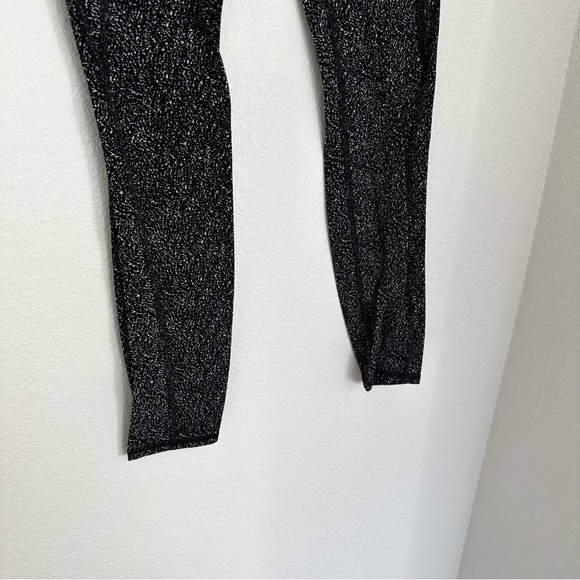 Athleta Lightning Static 7/8 Leggings Black White High Waisted Size Small Women - Picture 4 of 10